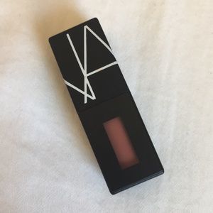 NARS powermatte lip pigment in American Woman